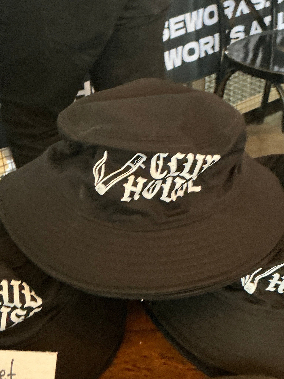 Bucket hat